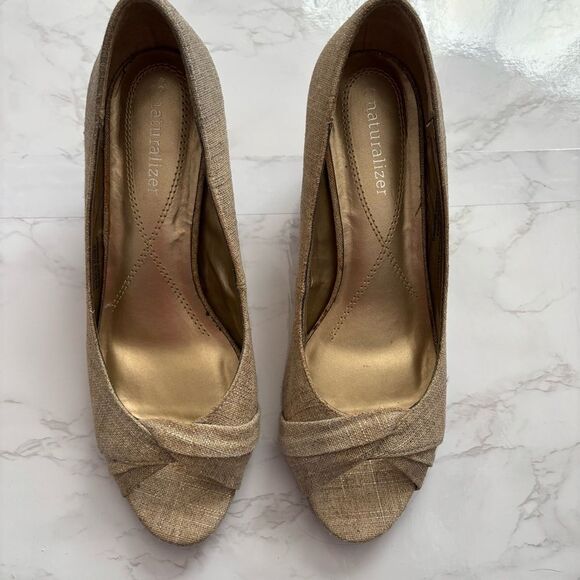 Naturalizer Women's Tan and Gold Woven Peep Toe Heels 6.5 - Picture 3 of 7